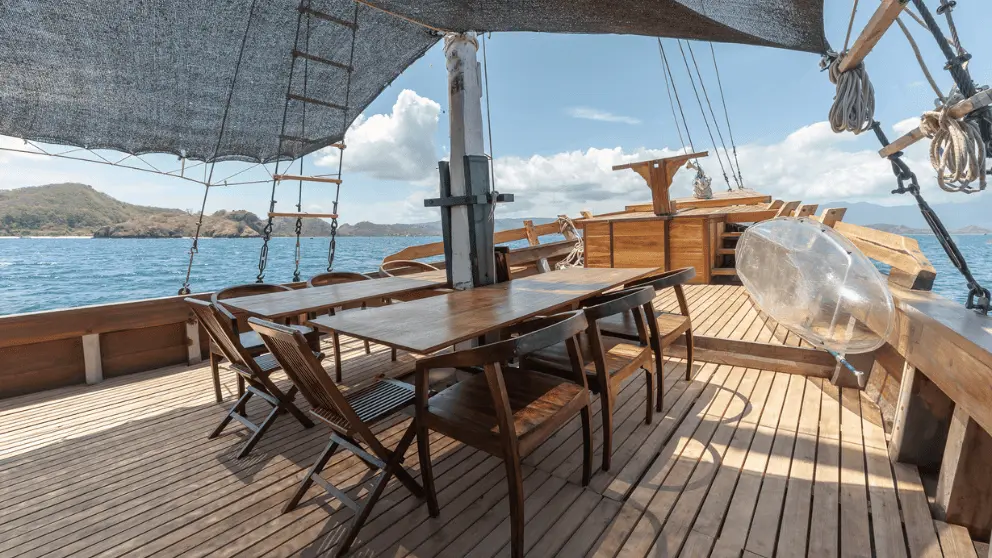 Komodo Tour, Komodo Island tour, Komodo Boat Tour, Komodo island boat tour, Komodo Island Trip, Tour to Komodo