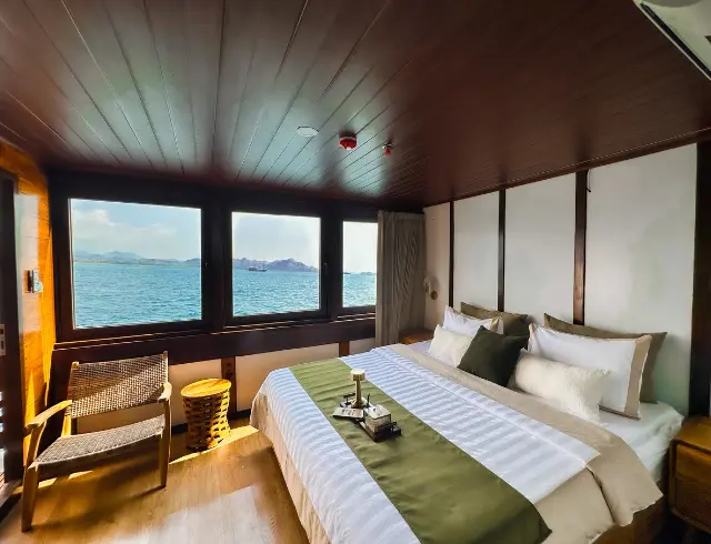 Komodo Tour, Komodo Island tour, Komodo Boat Tour, Komodo island boat tour, Komodo Island Trip, Tour to Komodo