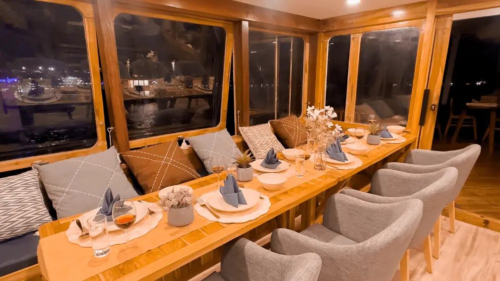 Komodo Tour, Komodo Island tour, Komodo Boat Tour, Komodo island boat tour, Komodo Island Trip, Tour to Komodo