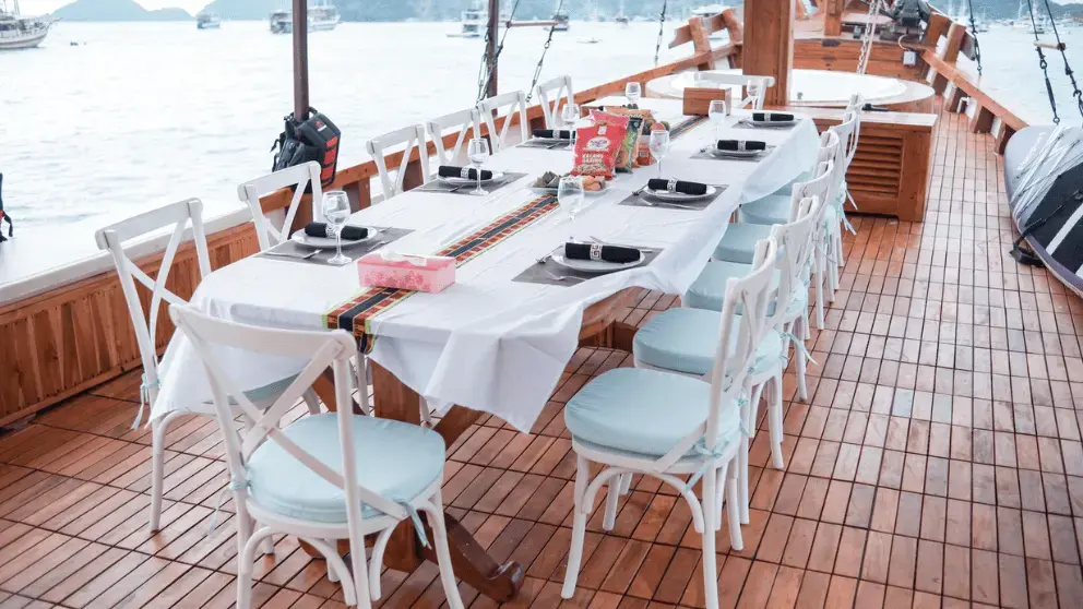 Komodo Tour, Komodo Island tour, Komodo Boat Tour, Komodo island boat tour, Komodo Island Trip, Tour to Komodo