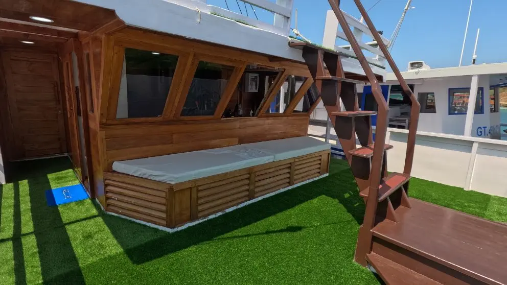 Komodo Tour, Komodo Island tour, Komodo Boat Tour, Komodo island boat tour, Komodo Island Trip, Tour to Komodo