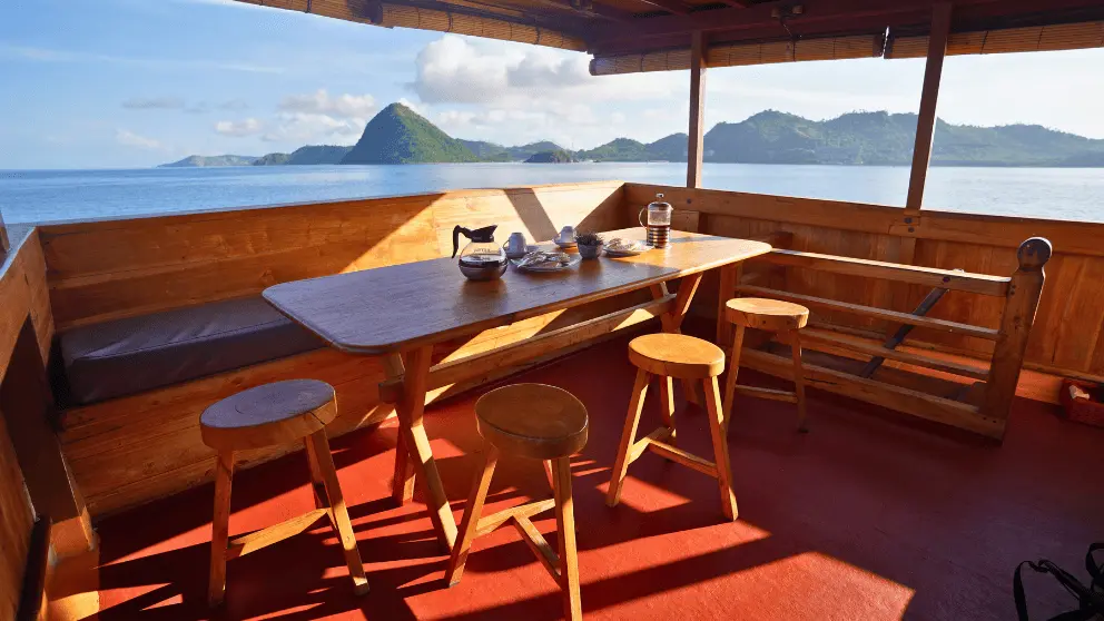 Komodo Tour, Komodo Island tour, Komodo Boat Tour, Komodo island boat tour, Komodo Island Trip, Tour to Komodo