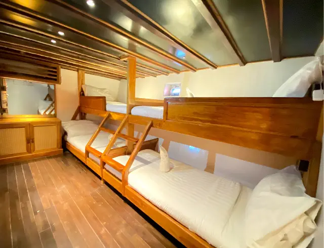 Komodo Tour, Komodo Island tour, Komodo Boat Tour, Komodo island boat tour, Komodo Island Trip, Tour to Komodo