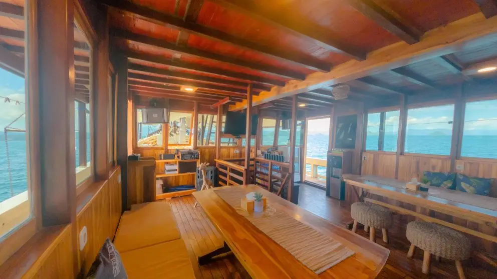 Komodo Tour, Komodo Island tour, Komodo Boat Tour, Komodo island boat tour, Komodo Island Trip, Tour to Komodo