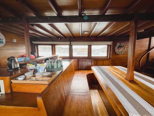 Komodo Tour, Komodo Island tour, Komodo Boat Tour, Komodo island boat tour, Komodo Island Trip, Tour to Komodo