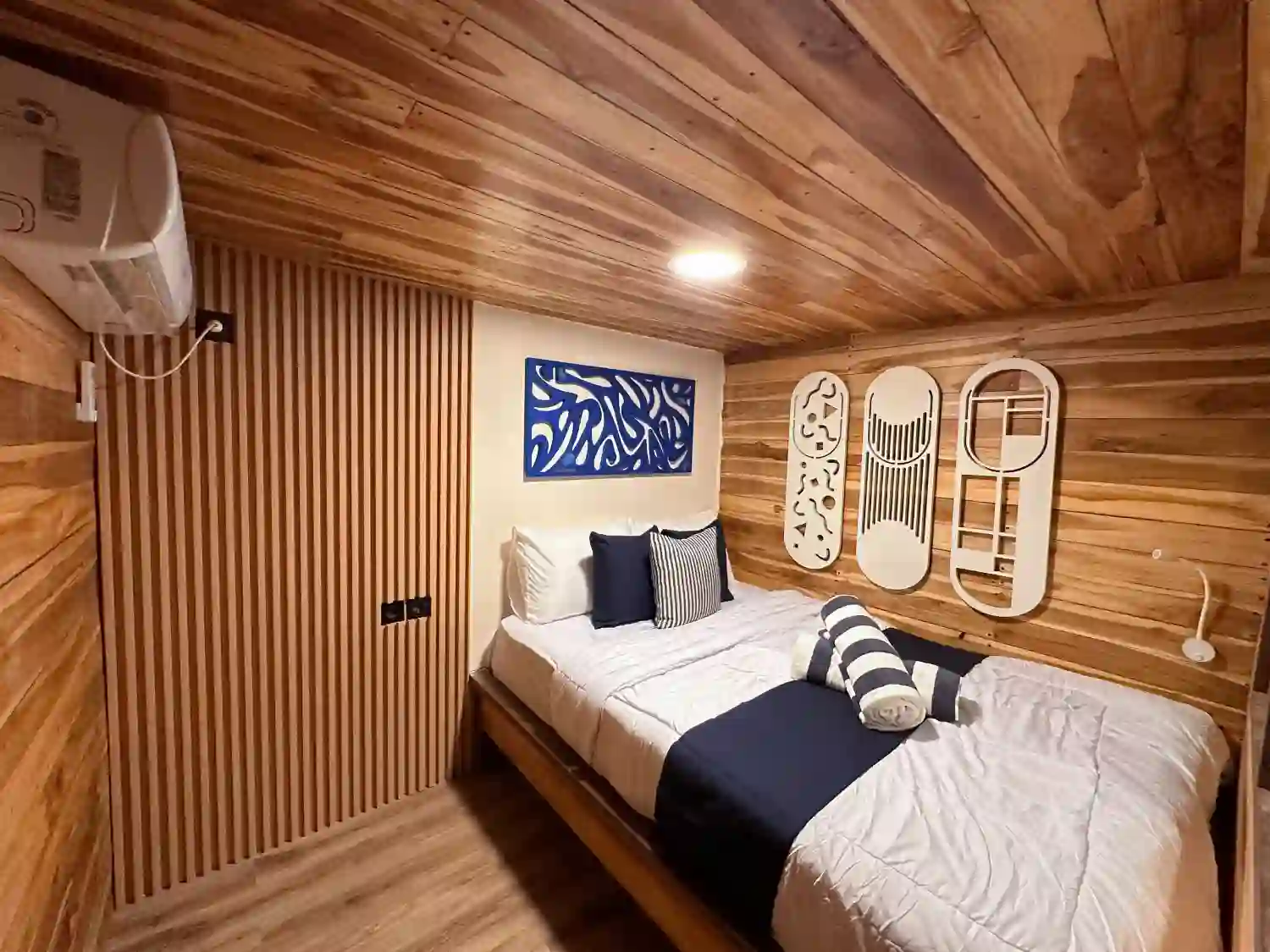 Komodo Tour, Komodo Island tour, Komodo Boat Tour, Komodo island boat tour, Komodo Island Trip, Tour to Komodo