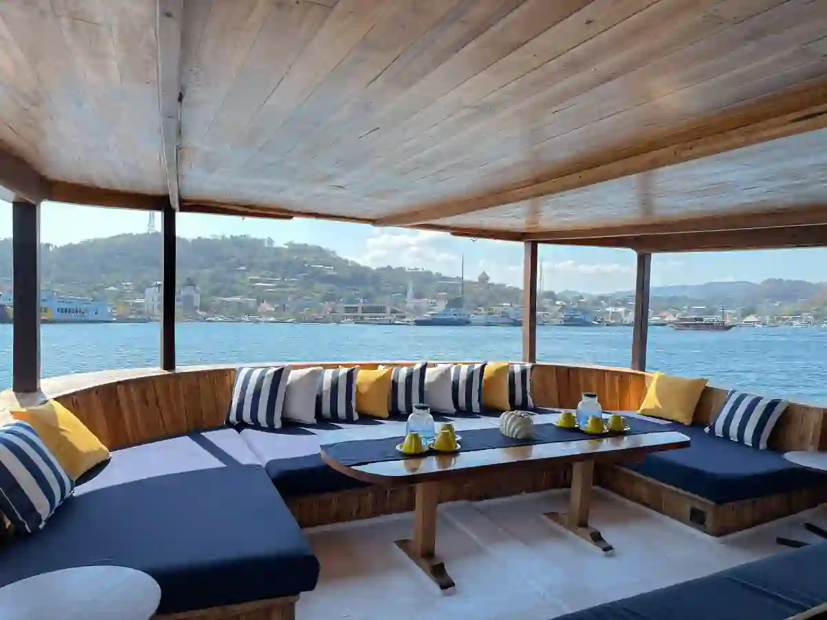 Komodo Tour, Komodo Island tour, Komodo Boat Tour, Komodo island boat tour, Komodo Island Trip, Tour to Komodo