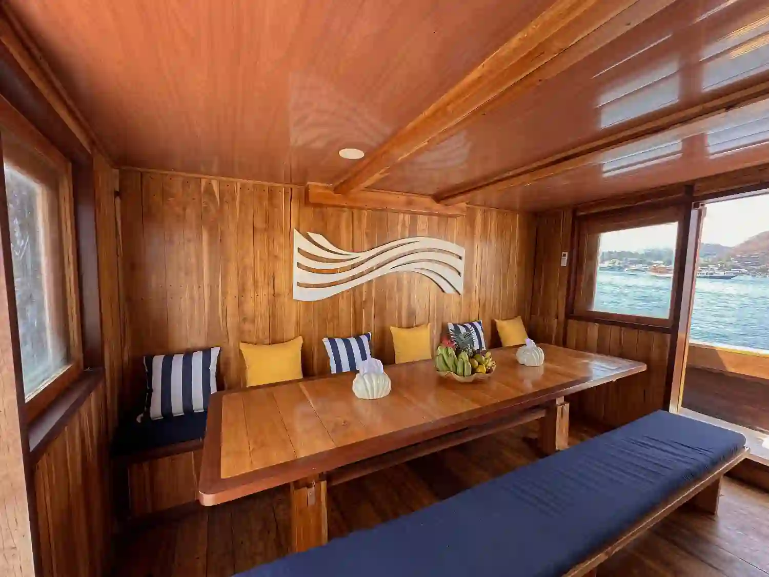 Komodo Tour, Komodo Island tour, Komodo Boat Tour, Komodo island boat tour, Komodo Island Trip, Tour to Komodo