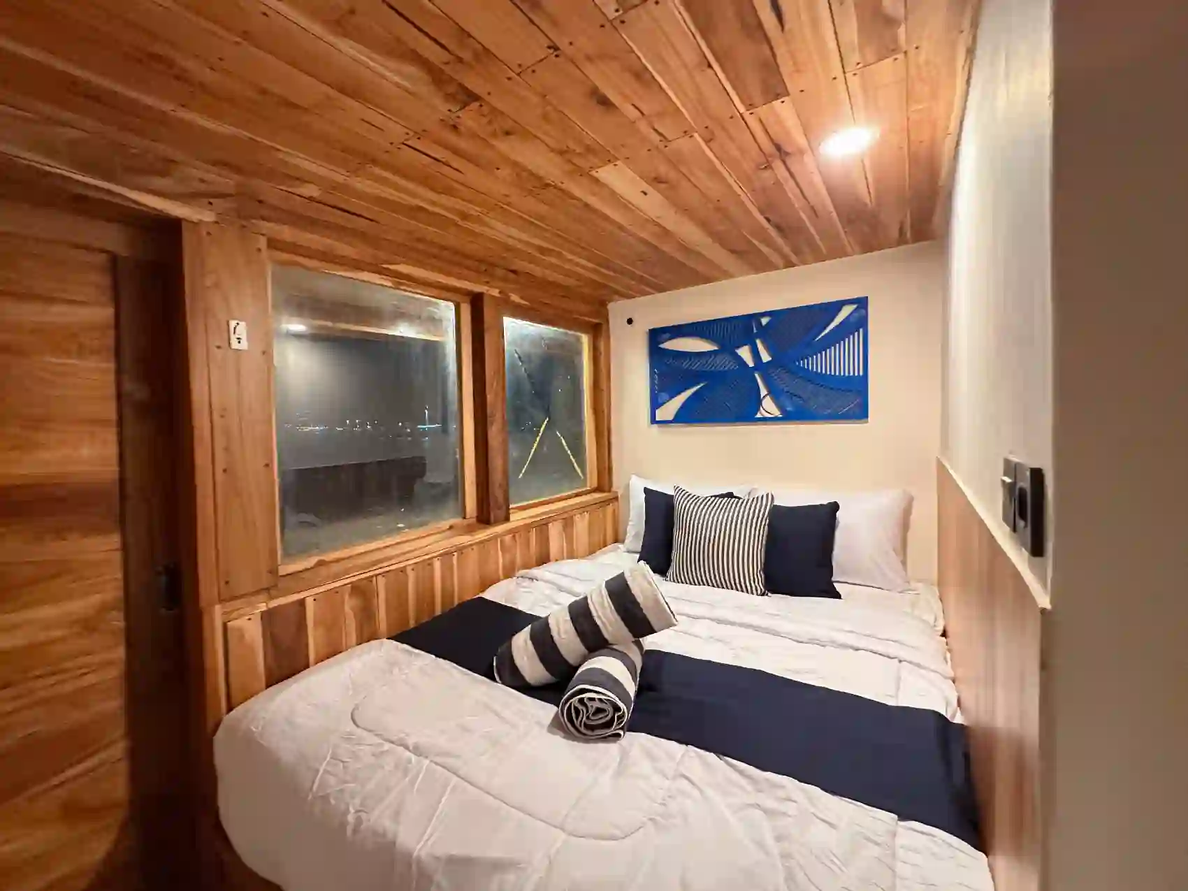 Komodo Tour, Komodo Island tour, Komodo Boat Tour, Komodo island boat tour, Komodo Island Trip, Tour to Komodo